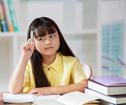 小兒童閱讀創造圖片 小兒童閱讀創造圖片